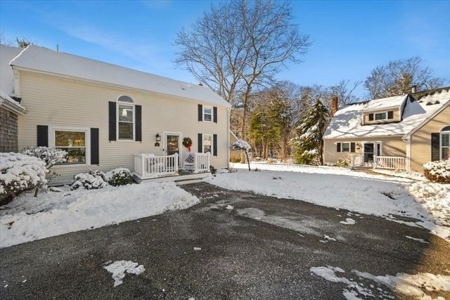 14 Cedarledge Vlg 14, Cohasset, MA 02025