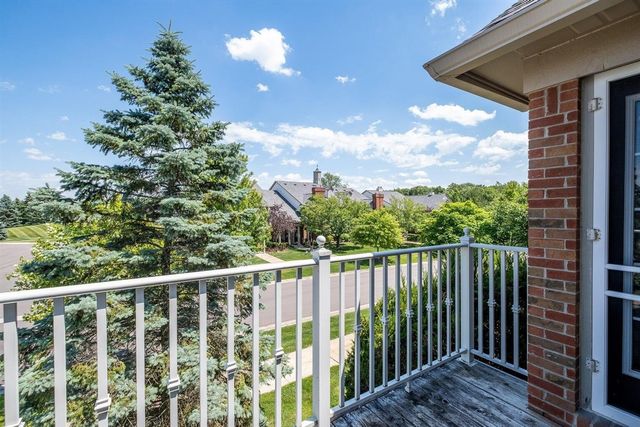 5362 Brookemonte Circle, Rochester, MI 48306