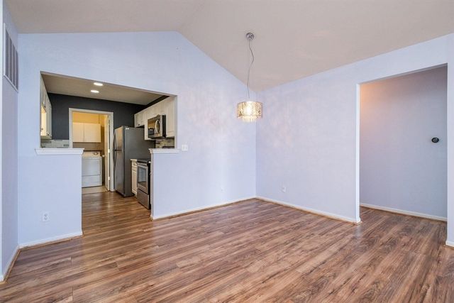5362 Brookemonte Circle, Rochester, MI 48306