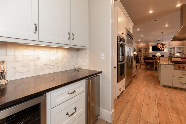 5950 Keith Rd, Lumberton, TX 77657