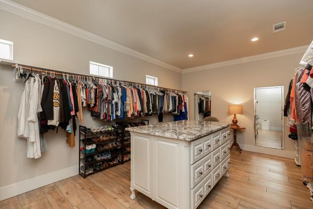 5950 Keith Rd, Lumberton, TX 77657