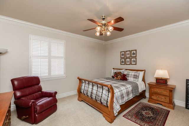 5950 Keith Rd, Lumberton, TX 77657