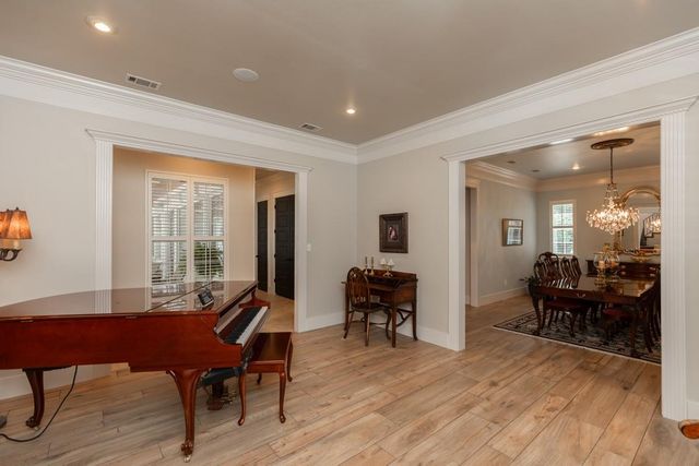 5950 Keith Rd, Lumberton, TX 77657