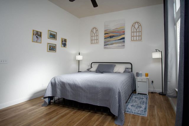 2417 E Omaha Avenue, Fresno, CA 93720