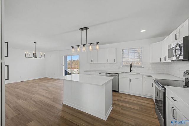 839 Isom Road, Guntersville, AL 35976