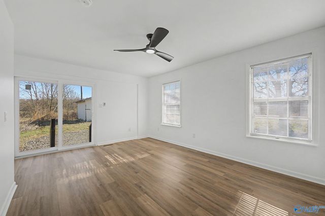 839 Isom Road, Guntersville, AL 35976