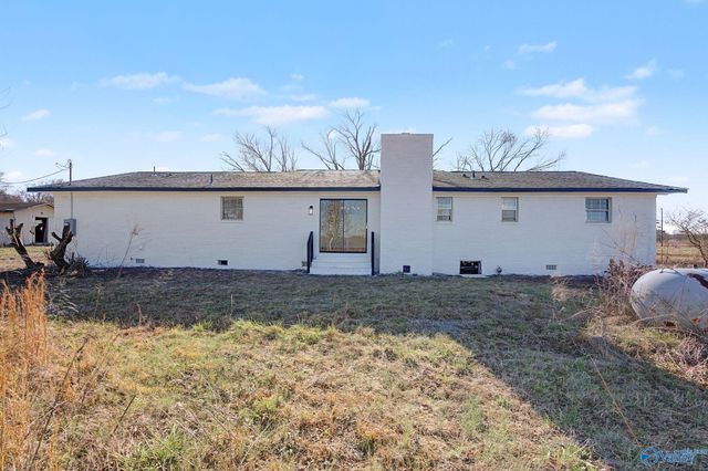 839 Isom Road, Guntersville, AL 35976