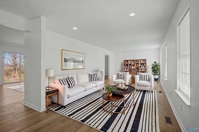 839 Isom Road, Guntersville, AL 35976