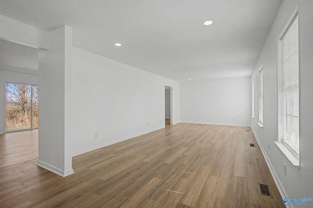 839 Isom Road, Guntersville, AL 35976