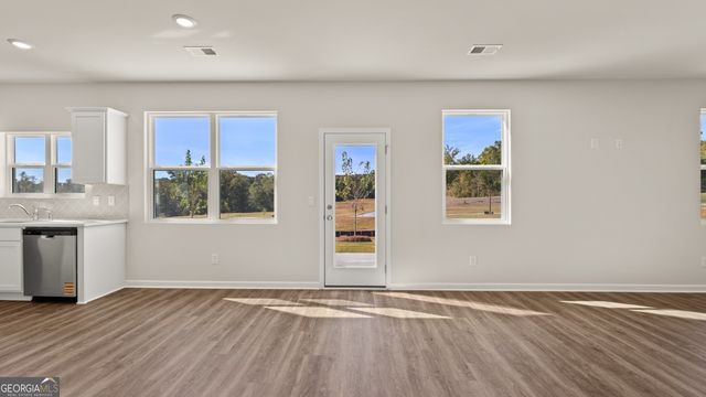 114 Aster Avenue, Locust Grove, GA 30248