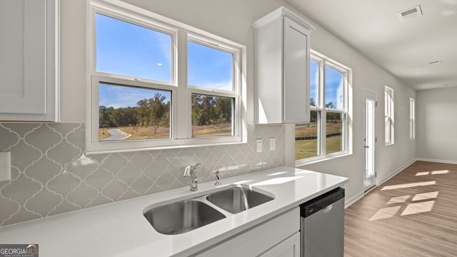 114 Aster Avenue, Locust Grove, GA 30248