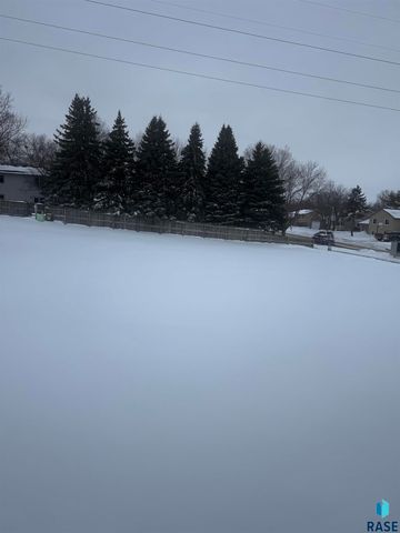 1201 S Foss Ave Avenue, Sioux Falls, SD 57110