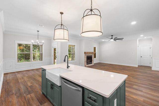 202 Cypress Glade Lane, Midland City, AL 36350