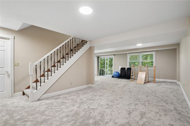 3101 Blue Ridge Court NE, Cedar Rapids, IA 52402