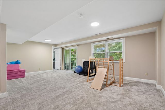 3101 Blue Ridge Court NE, Cedar Rapids, IA 52402