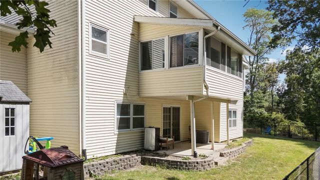 3101 Blue Ridge Court NE, Cedar Rapids, IA 52402