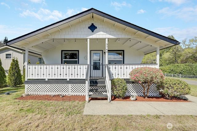 3740 Paradise Bay Rd, Port Ludlow, WA 98365