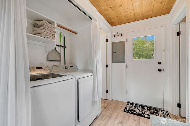 3740 Paradise Bay Rd, Port Ludlow, WA 98365