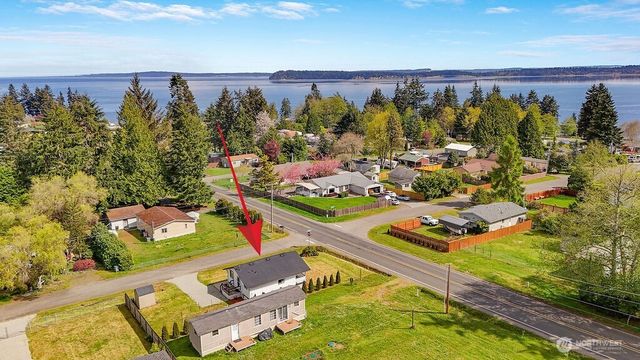 3740 Paradise Bay Rd, Port Ludlow, WA 98365