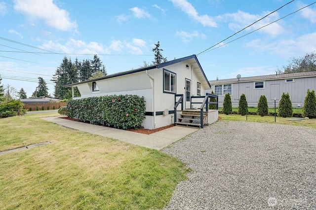 3740 Paradise Bay Rd, Port Ludlow, WA 98365
