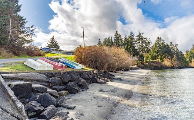 3740 Paradise Bay Rd, Port Ludlow, WA 98365