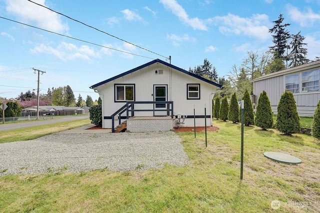 3740 Paradise Bay Rd, Port Ludlow, WA 98365