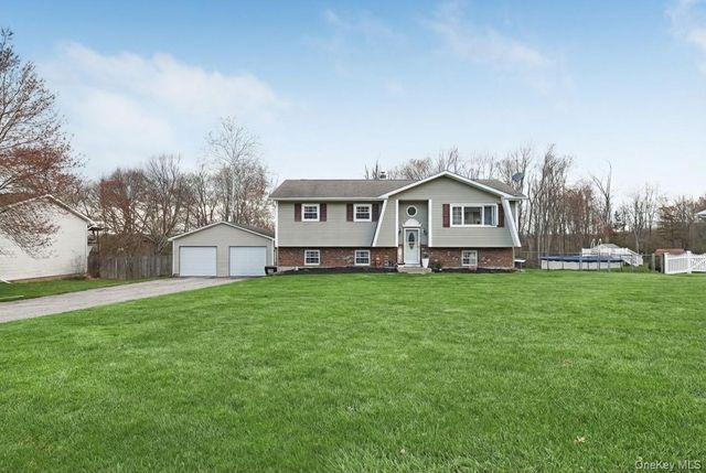 65 Maureen Drive, Middletown, NY 10940