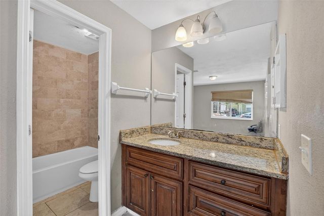 7606 LEON AVENUE, Tampa, FL 33637