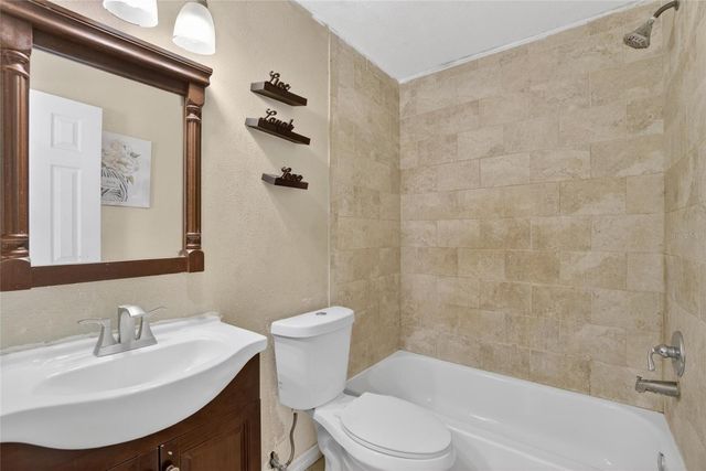 7606 LEON AVENUE, Tampa, FL 33637