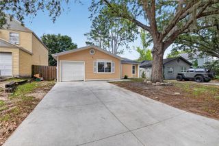 7606 LEON AVENUE, Tampa, FL 33637