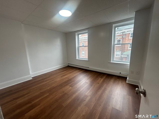 156 Garfield Avenue, New London, CT 06320