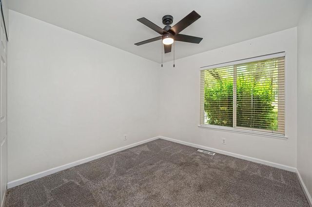 14069 Torrey Pines Dr, Auburn, CA 95602