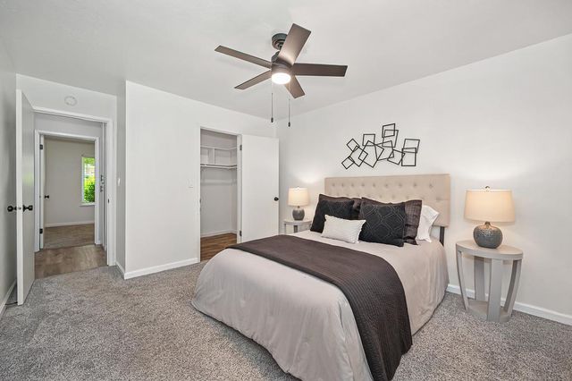 14069 Torrey Pines Dr, Auburn, CA 95602