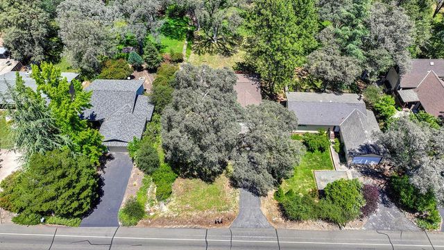 14069 Torrey Pines Dr, Auburn, CA 95602