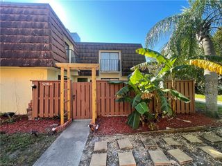 5218 Cedarbend DR 4, Fort Myers, FL 33919