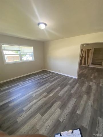 105 E Oak Street, Warrenton, MO 63383