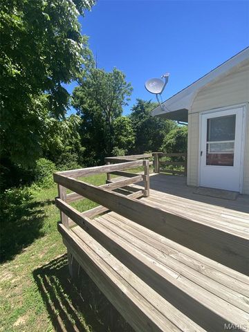 105 E Oak Street, Warrenton, MO 63383