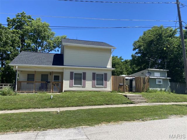 105 E Oak Street, Warrenton, MO 63383