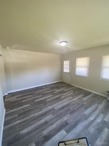105 E Oak Street, Warrenton, MO 63383