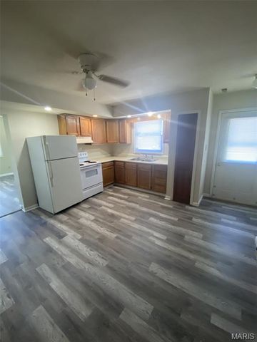 105 E Oak Street, Warrenton, MO 63383