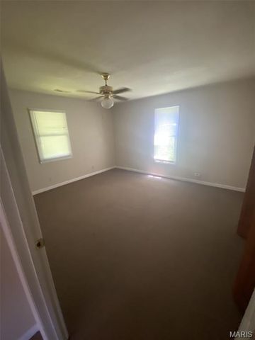 105 E Oak Street, Warrenton, MO 63383