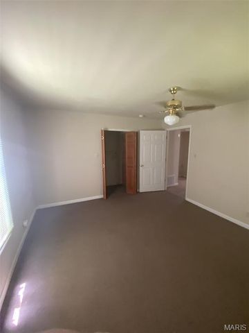105 E Oak Street, Warrenton, MO 63383