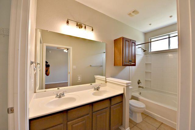 2106 Charlotte Estates DR, Austin, TX 78744