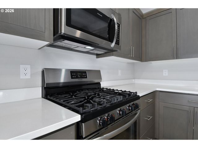 2270 Se TEAL Ave, Gresham, OR 97080