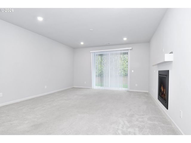 2270 Se TEAL Ave, Gresham, OR 97080