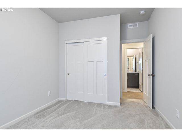 2270 Se TEAL Ave, Gresham, OR 97080