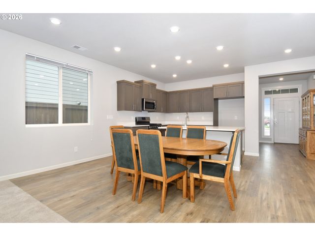 2270 Se TEAL Ave, Gresham, OR 97080