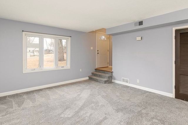 1229 Mckinley Avenue, Des Moines, IA 50315