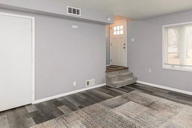 1229 Mckinley Avenue, Des Moines, IA 50315