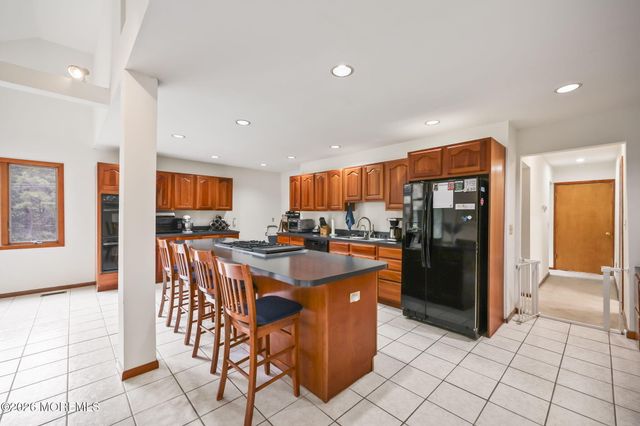 264 Windeler Road, Howell, NJ 07731
